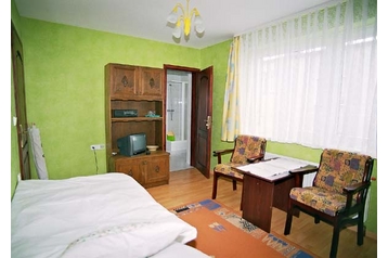 Polonia Privát Jastrzębia Góra, Interiorul